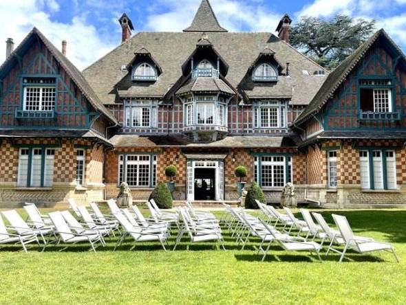 cover Le Manoir du Paris Country Club