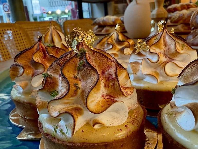 cover Azuelos - Mediterranean food