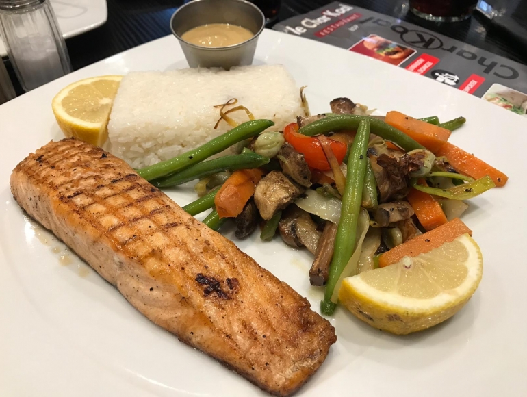 Le Charkoal Restaurant Cacher à Charenton le Pont