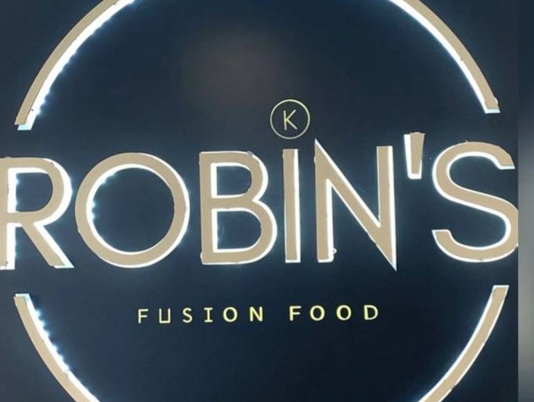 Robin's - 29