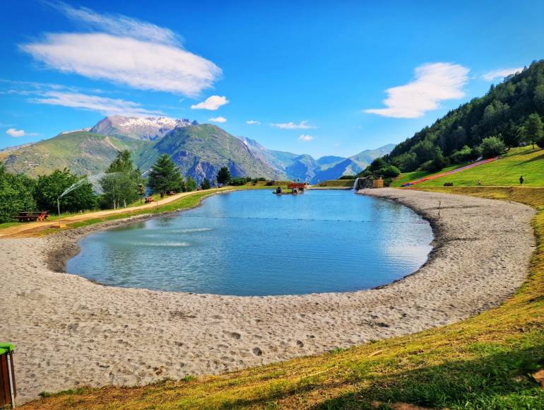 cover Family Holidays Les Deux Alpes