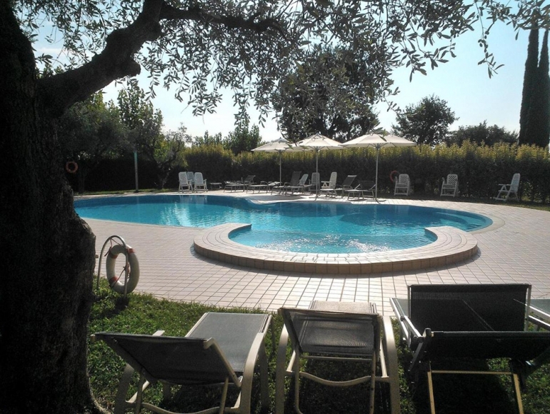 Kosher Holidays Souccot Riva de Sole Souccot 2024 Voyager cacher à