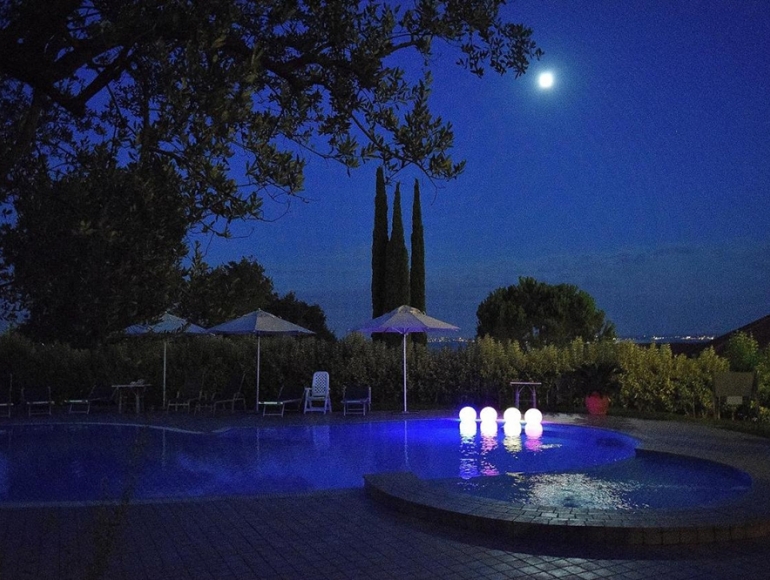 Kosher Holidays Souccot Riva de Sole Souccot 2024 Voyager cacher à