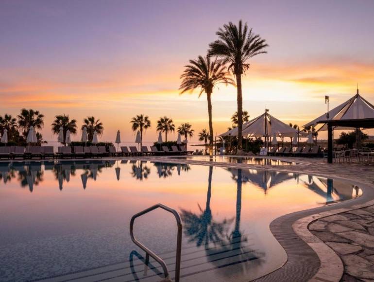 cover Club Paradise Chypre. Août 2026