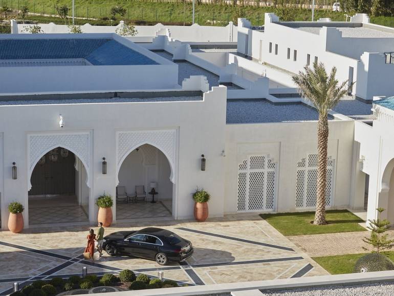 cover Pessah 2026 - White and Blue - Tamuday Bay