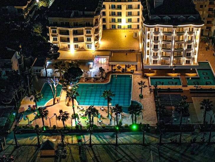 cover Dholydays Sukkot Albania Riviera